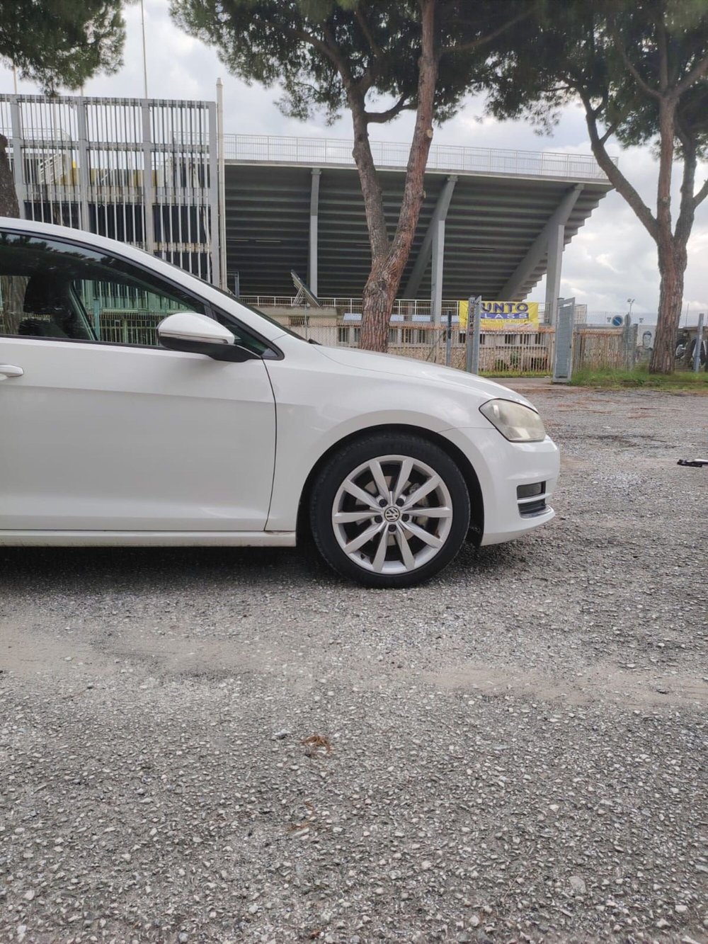 Volkswagen Golf usata a Massa-Carrara (19)