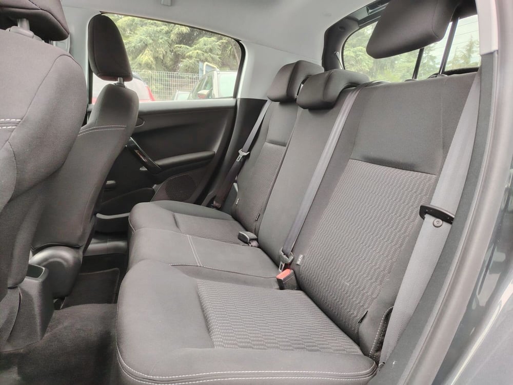 Peugeot 208 usata a Massa-Carrara (12)