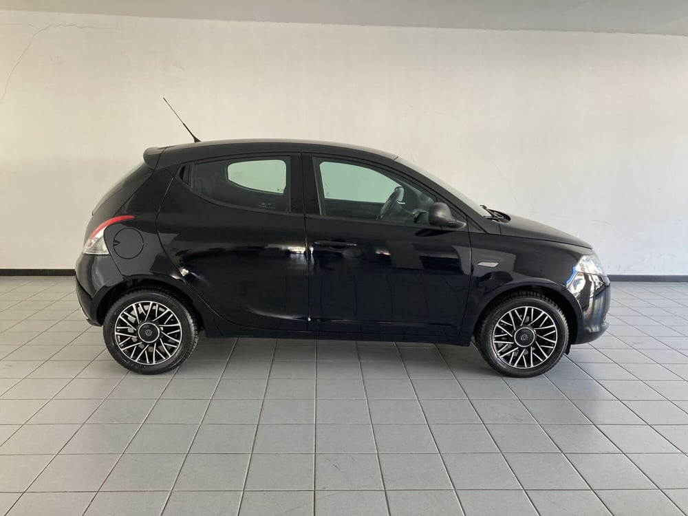 Lancia Ypsilon usata a Barletta-Andria-Trani (3)