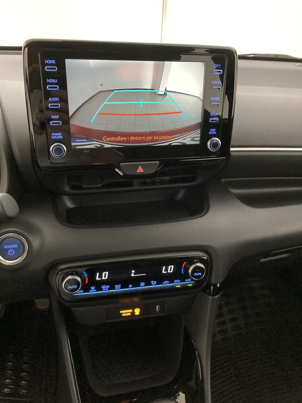 Toyota Yaris usata a Barletta-Andria-Trani (14)