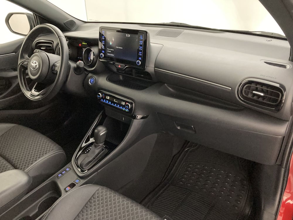 Toyota Yaris usata a Barletta-Andria-Trani (16)