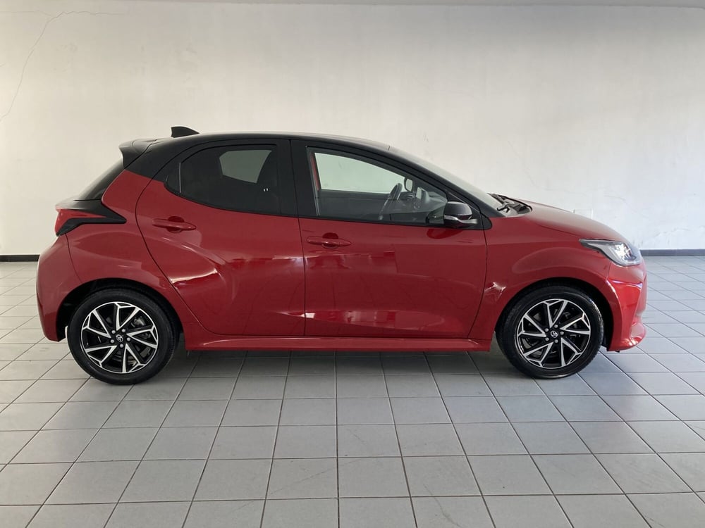 Toyota Yaris usata a Barletta-Andria-Trani (4)