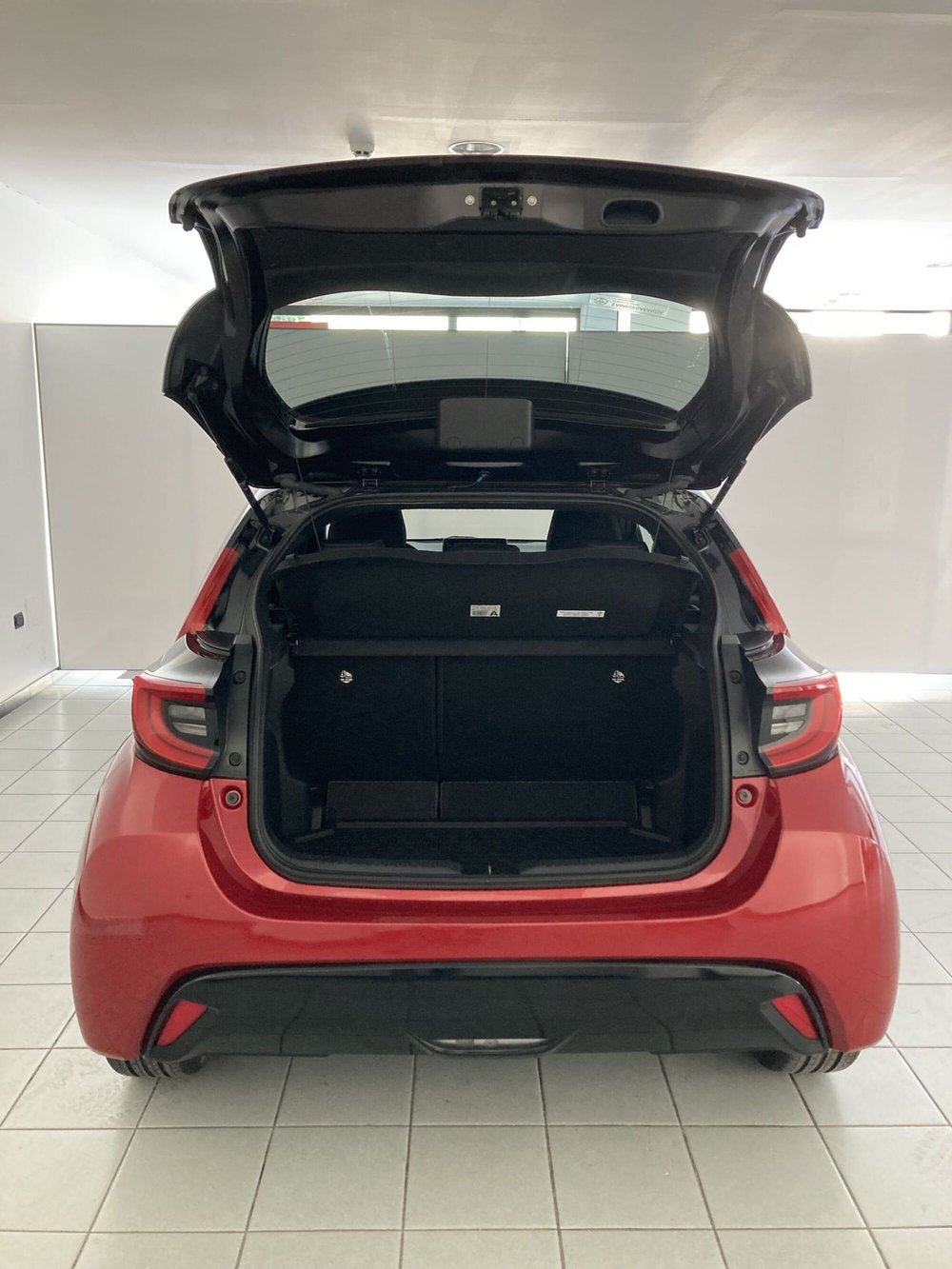 Toyota Yaris usata a Barletta-Andria-Trani (6)