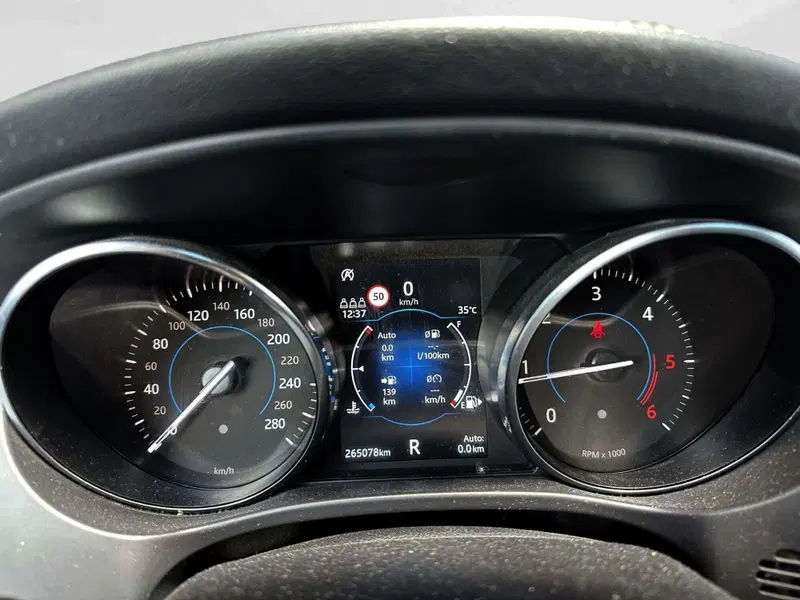 Jaguar F-Pace usata a Siena (10)