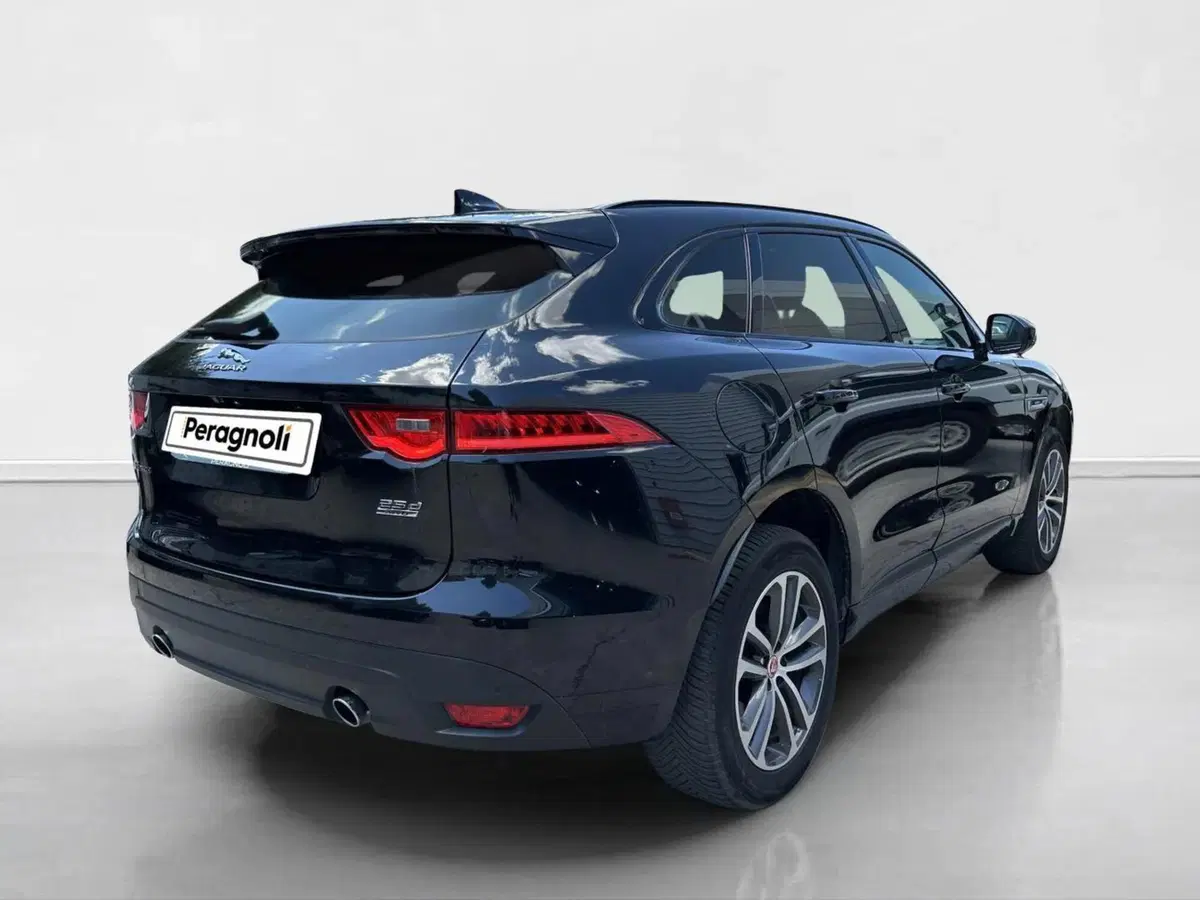 Jaguar F-Pace usata a Siena (2)