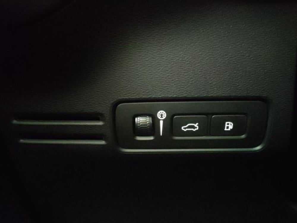 Volvo XC40 usata a Modena (13)