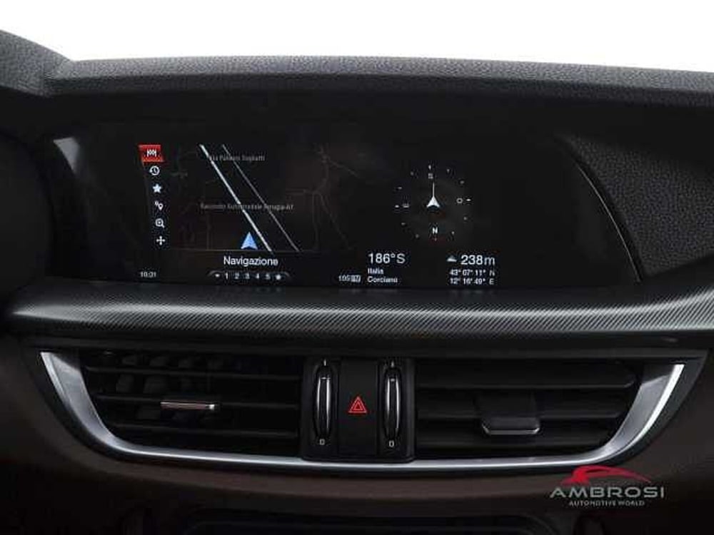 Alfa Romeo Stelvio usata a Perugia (17)
