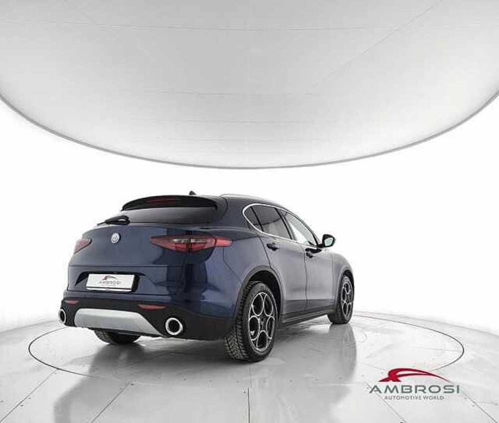 Alfa Romeo Stelvio usata a Perugia (3)