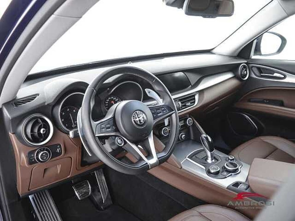 Alfa Romeo Stelvio usata a Perugia (8)