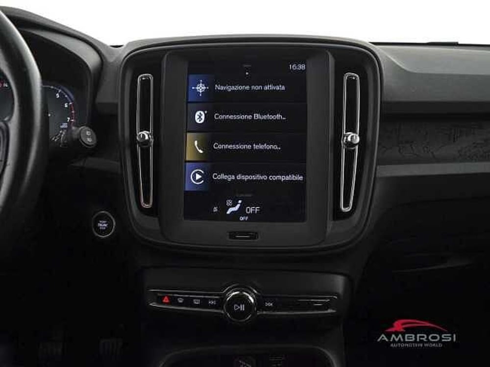 Volvo XC40 usata a Perugia (17)