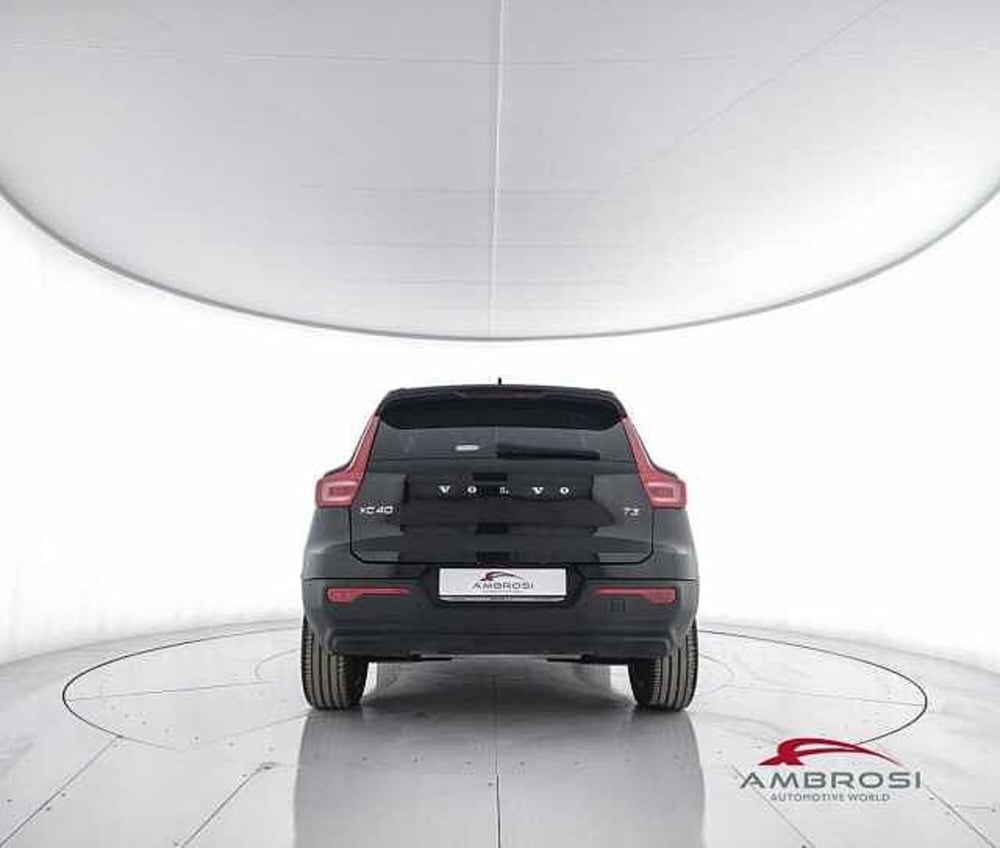 Volvo XC40 usata a Perugia (6)