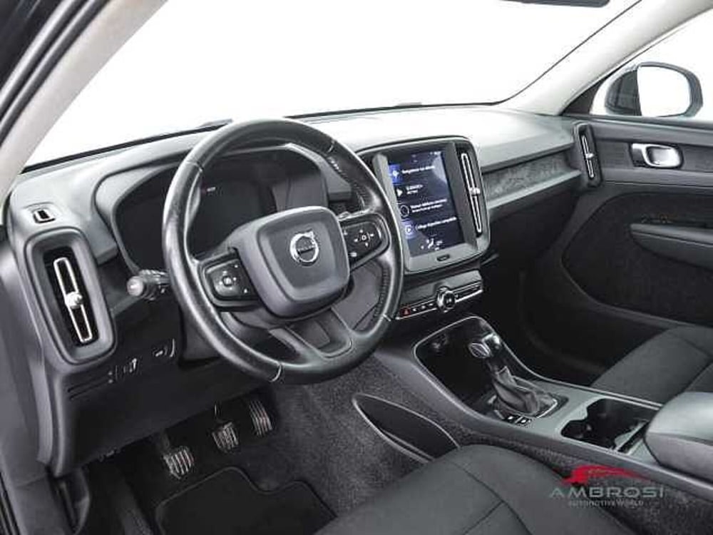 Volvo XC40 usata a Perugia (8)