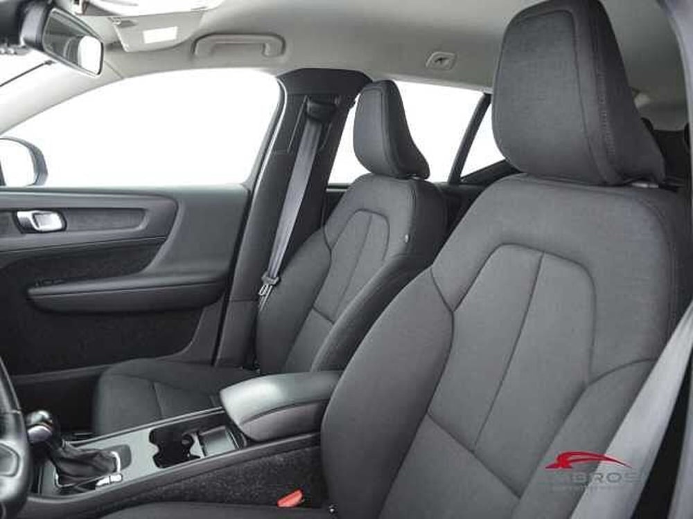 Volvo XC40 usata a Perugia (9)