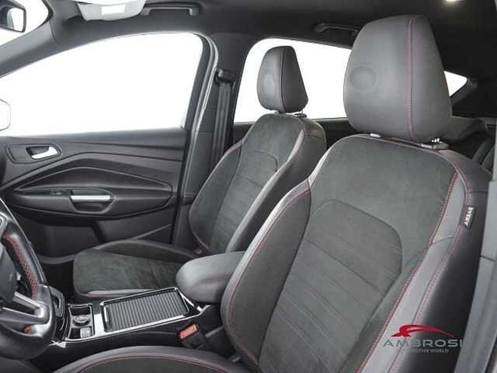 Ford Kuga usata a Perugia (9)