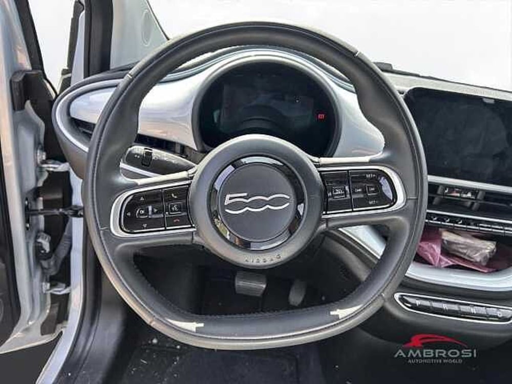 Fiat 500e usata a Perugia (13)