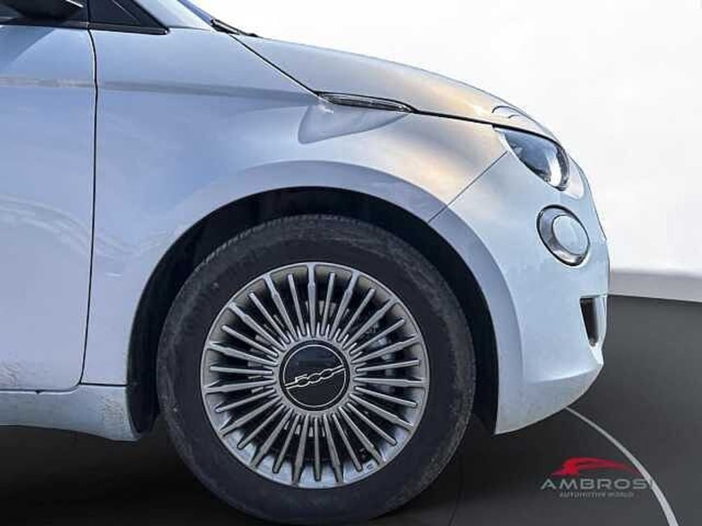 Fiat 500e usata a Perugia (18)