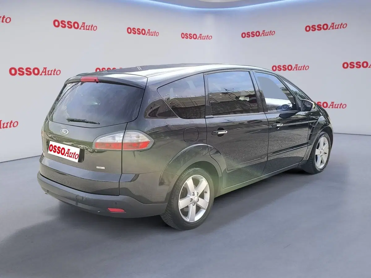 Ford S-Max usata a Udine (3)