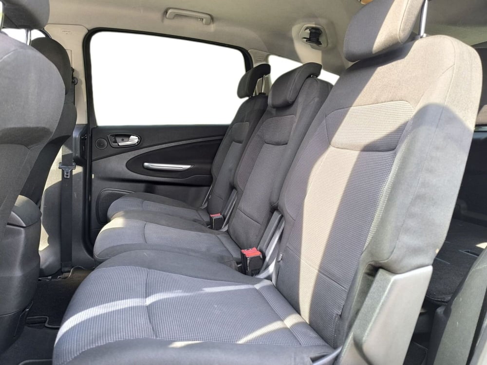 Ford S-Max usata a Udine (9)