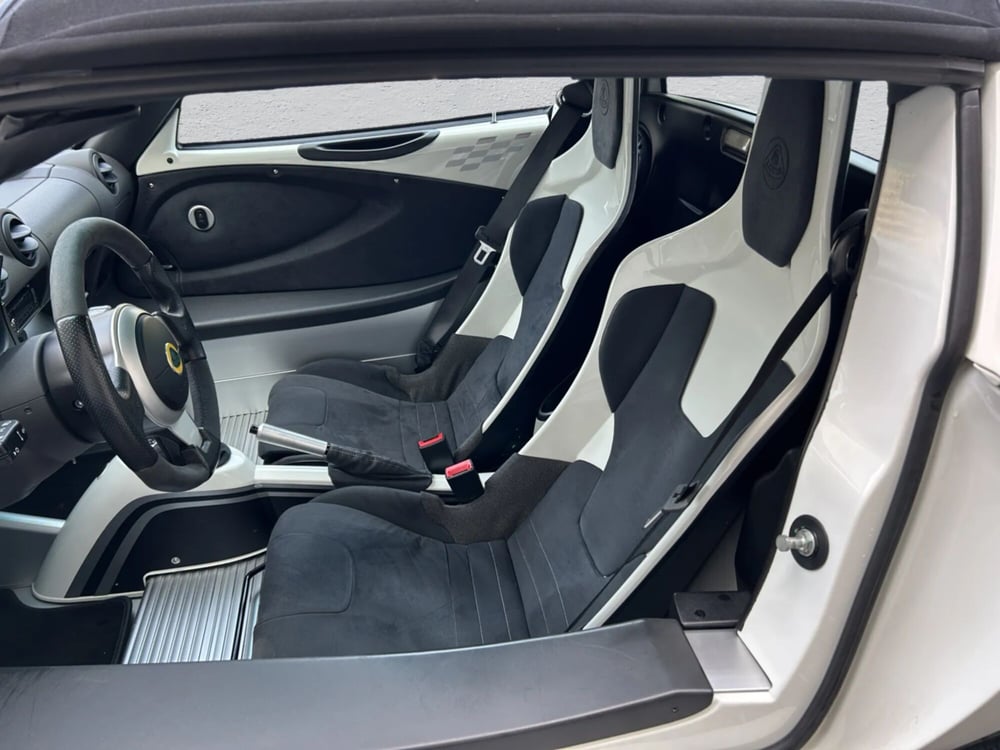Lotus Elise usata a Novara (18)