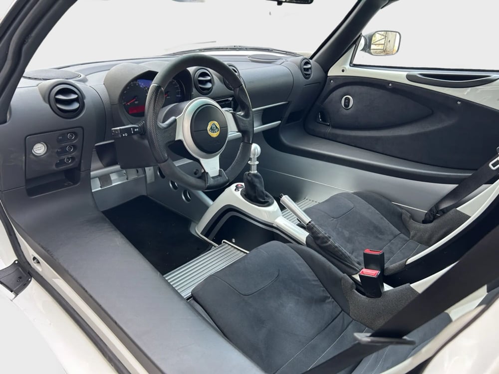 Lotus Elise usata a Novara (8)