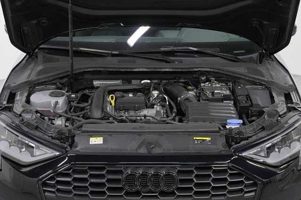Audi A3 Sportback usata a Como (11)