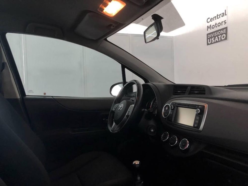 Toyota Yaris usata a Torino (8)