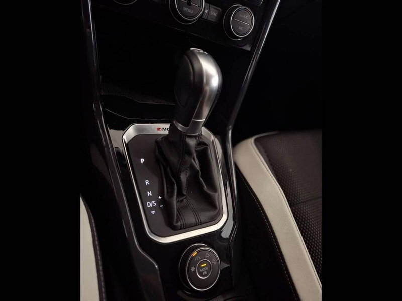 Volkswagen T-Roc usata a Torino (10)