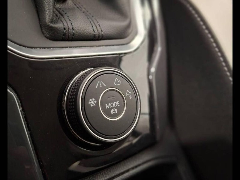 Volkswagen T-Roc usata a Torino (8)