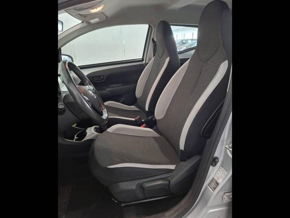 Toyota Aygo usata a Torino (11)