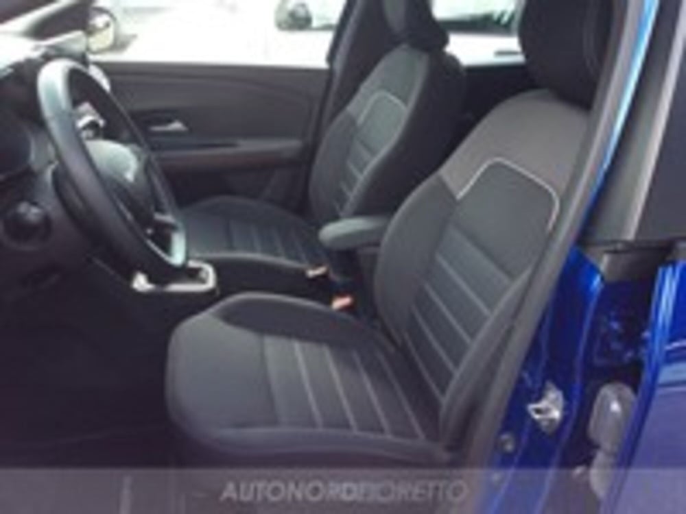 Dacia Sandero usata a Udine (9)