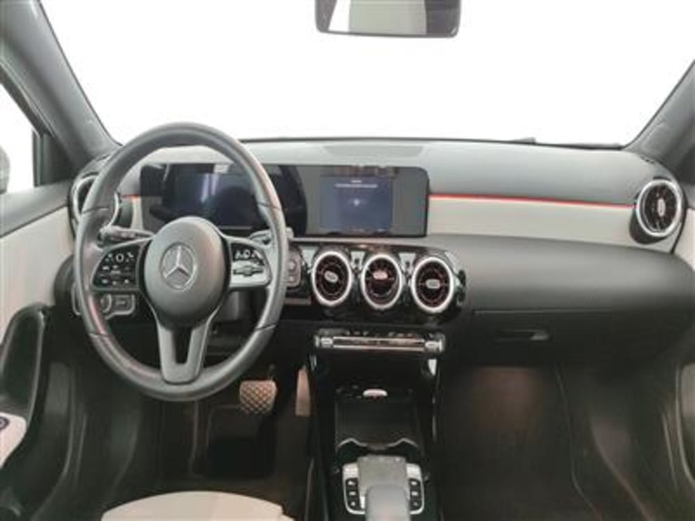 Mercedes-Benz Classe A usata a Bari (15)