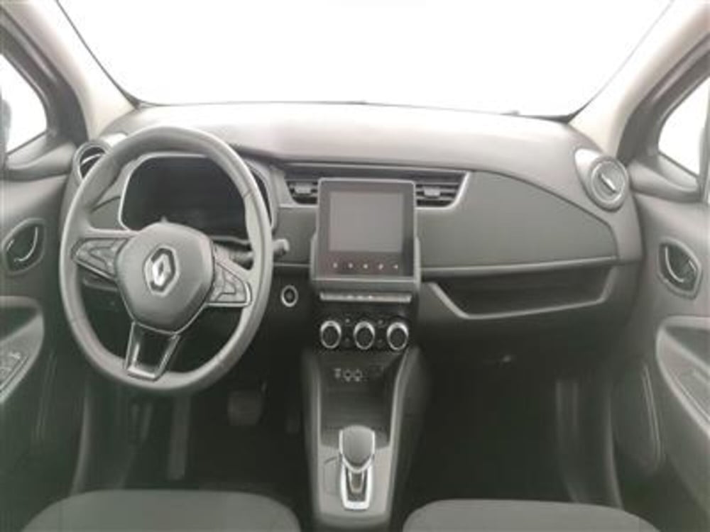 Renault Zoe usata a Bari (15)
