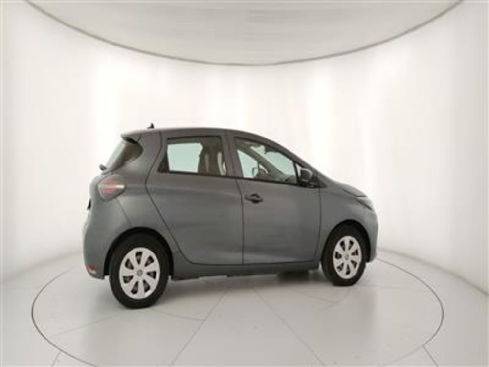 Renault Zoe usata a Bari (9)