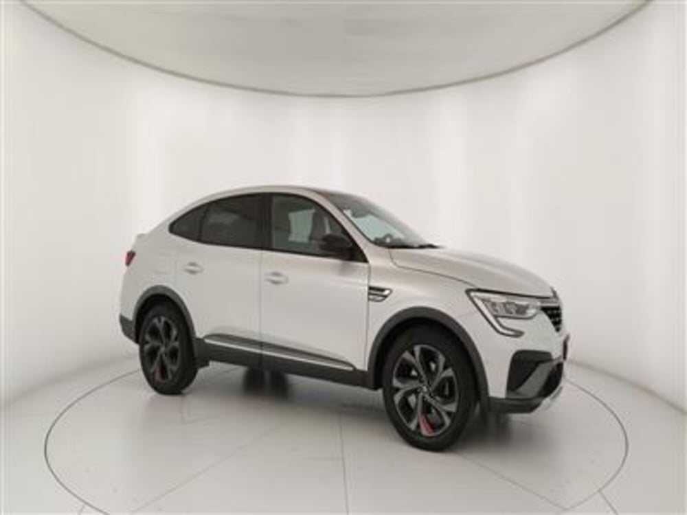Renault Arkana usata a Bari (10)