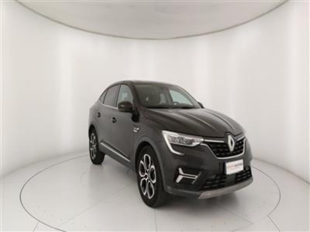 Renault Arkana usata a Bari (11)