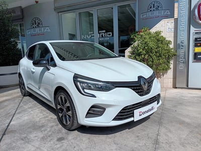 Renault Clio TCe 90 CV 5 porte Techno del 2022 usata a Triggiano