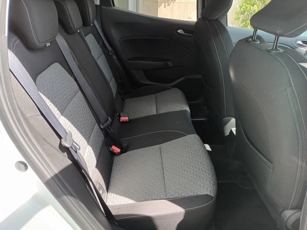 Renault Clio usata a Bari (6)