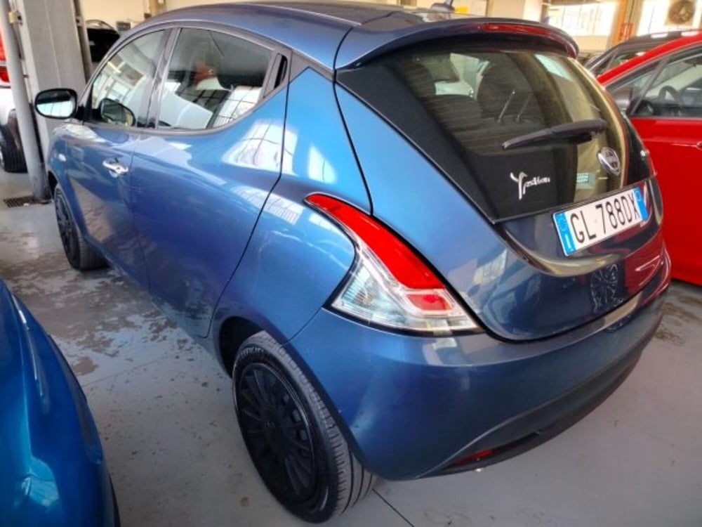 Lancia Ypsilon usata a Forlì-Cesena (6)