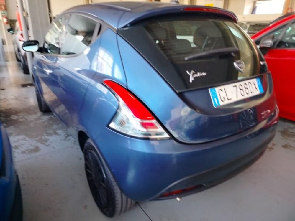 Lancia Ypsilon usata a Forlì-Cesena (7)