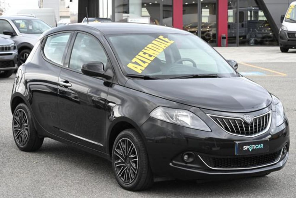 Lancia Ypsilon usata a Torino (3)