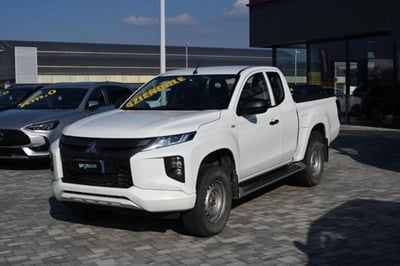 Mitsubishi L200 2.3 D Club Cab 4x4 Easy Select Inform del 2022 usata a Pianezza
