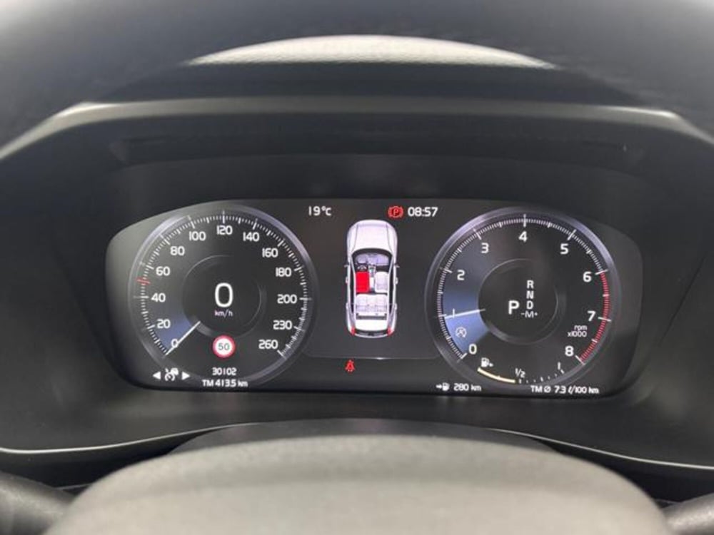 Volvo XC40 usata a Como (12)