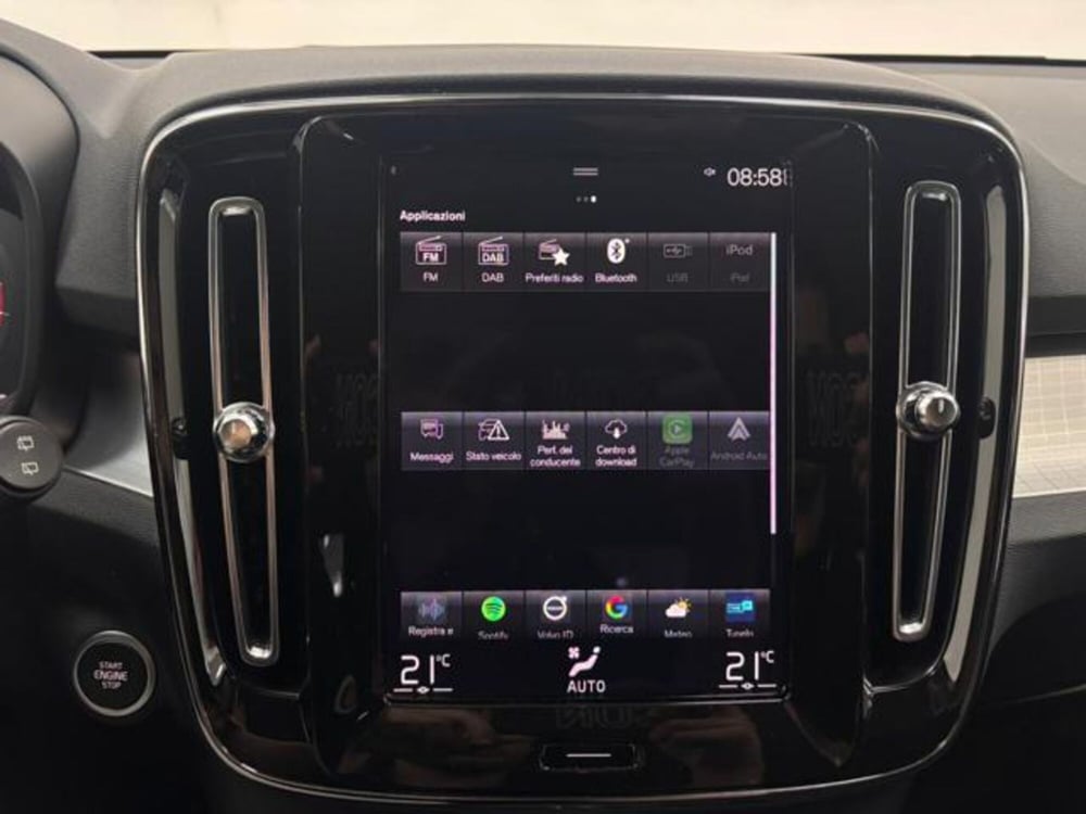 Volvo XC40 usata a Como (15)