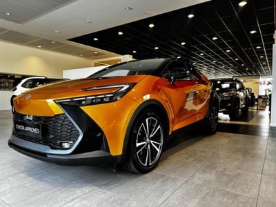 Toyota Toyota C-HR 2.0 phev Lounge Premiere fwd e-cvt del 2024 usata a Sassari
