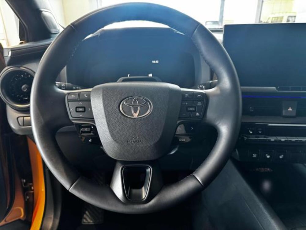 Toyota Toyota C-HR usata a Sassari (14)
