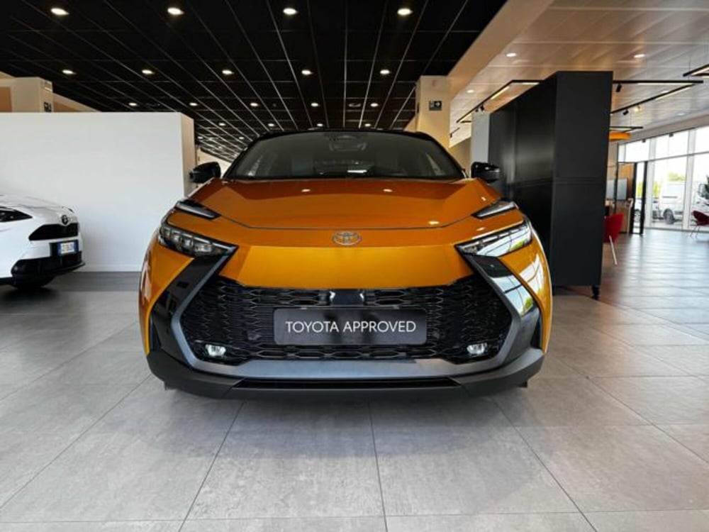 Toyota Toyota C-HR usata a Sassari (2)