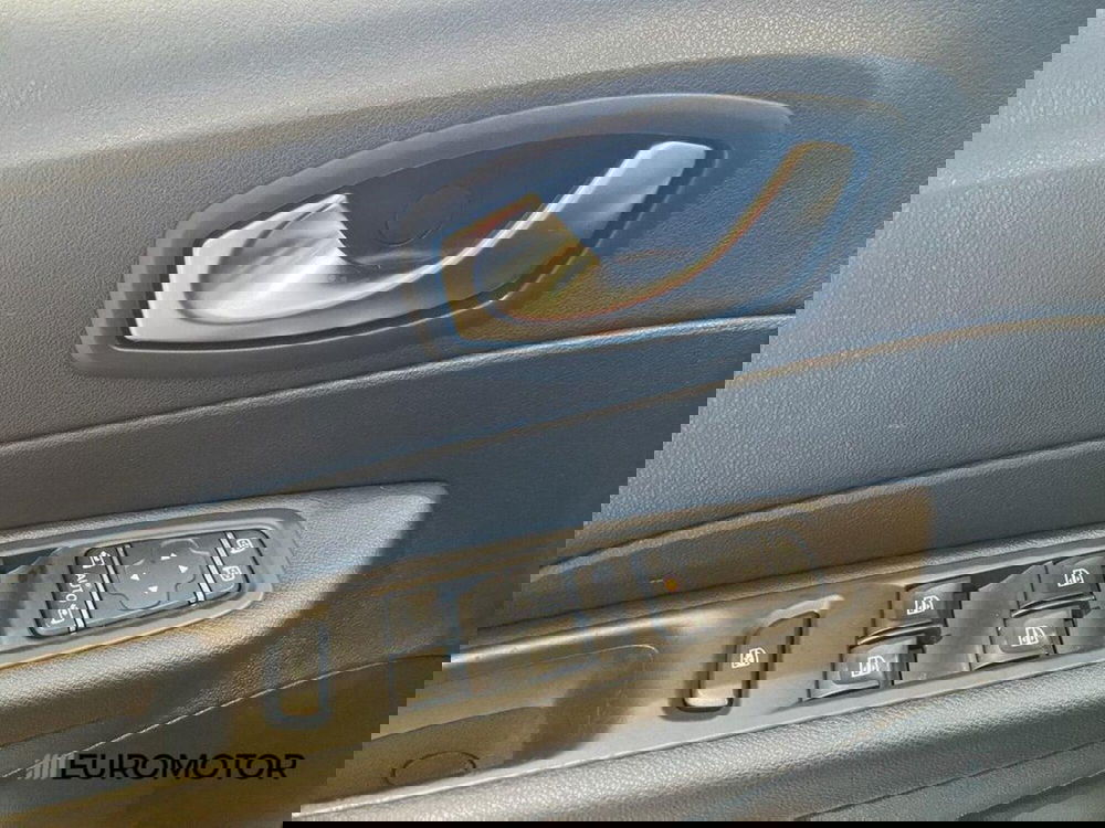 Renault Captur usata a Bari (12)