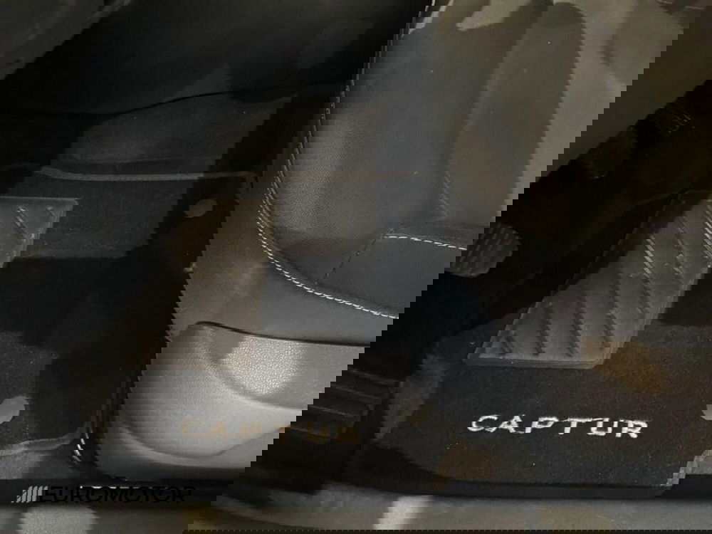 Renault Captur usata a Bari (15)