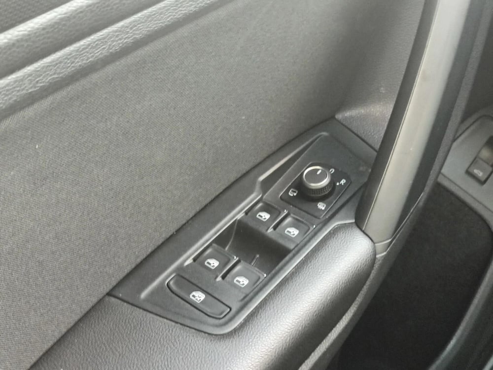 Volkswagen Tiguan usata a Bari (8)
