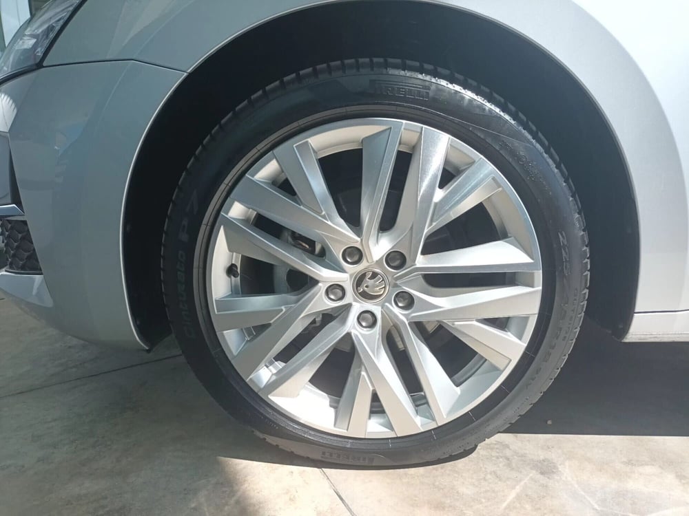 Skoda Octavia Station Wagon usata a Bari (4)